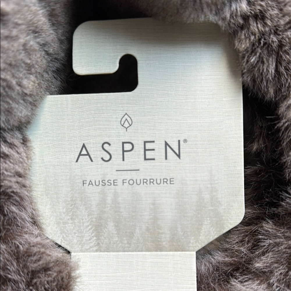 NWT Aspen Faux Fur Earmuffs | Soft Plush Winter Ear Warmers - Picture 2 of 3